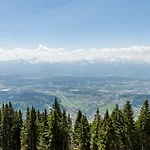 Mooki Mountain & Pool Gerlitzen