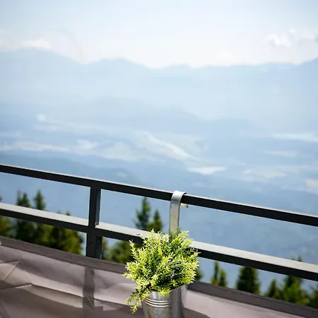 Mooki Mountain & Pool Gerlitzen * Kanzelhohe