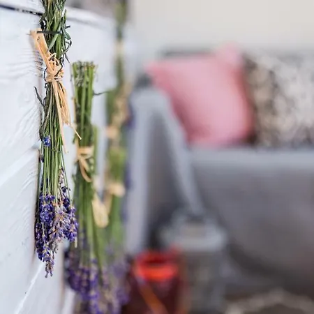 Mooki Mountain & Pool Gerlitzen דירה