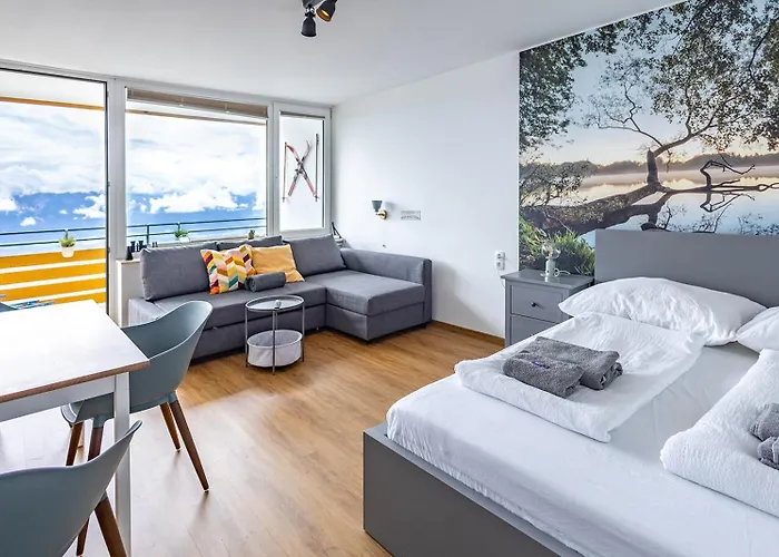 Mooki Mountain & Pool Gerlitzen Apartament