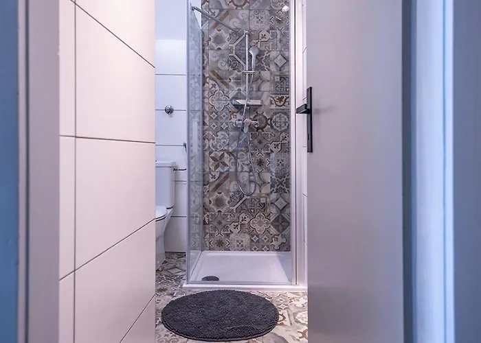 Mooki Mountain & Pool Gerlitzen דירה