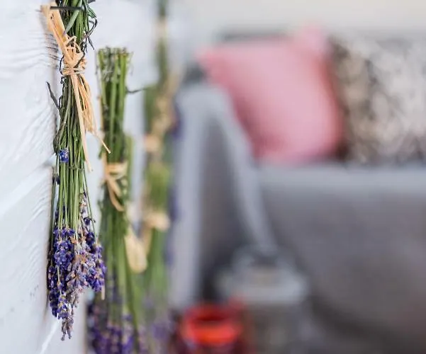 Mooki Mountain & Pool Gerlitzen דירה